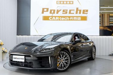 Porsche Panamera 2025, фото 1