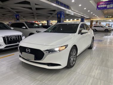 Mazda 3 2023, фото 1