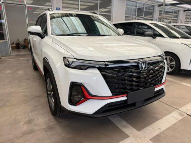 Changan CS35 PLUS NE 1.4T DCT — фото 3