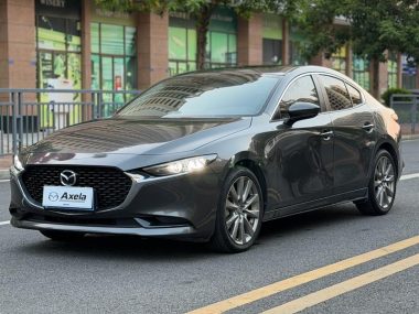 Mazda 3 2019, фото 1