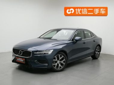 Volvo S60 2022, фото 1