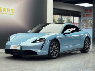 Porsche Taycan 2021, фото 1