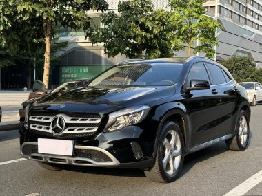 Mercedes-Benz GLA 2018, фото 1