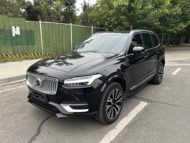 Volvo XC90 2025, фото 1