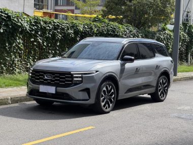 Ford Edge 2024, фото 1