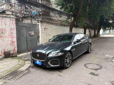 Jaguar XFL 2025, фото 1