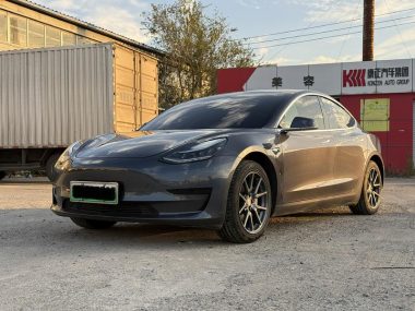 Tesla Model 3 2020, фото 1