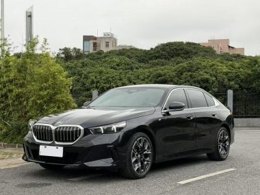 BMW 5-Series 2026, фото 1