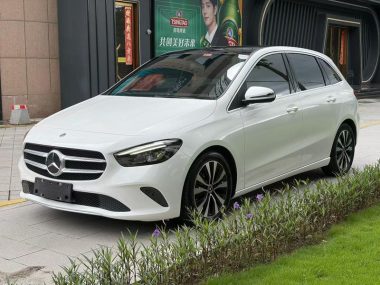 Mercedes-Benz B-Class 2021, фото 1