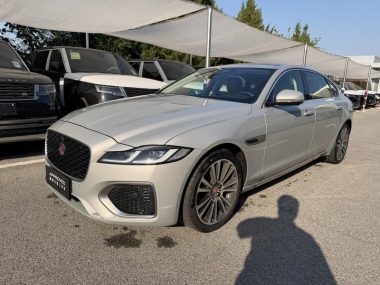 Jaguar XFL 2025, фото 1