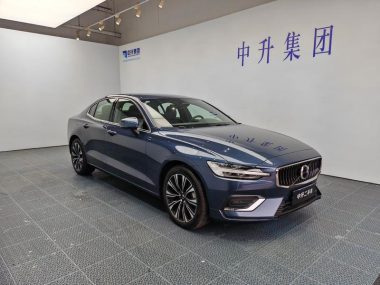 Volvo S60 B4 — фото 3