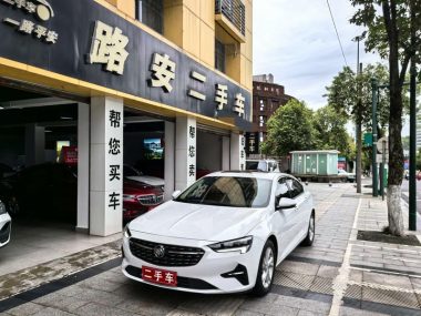 Buick Regal 2021, фото 1
