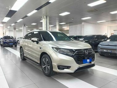 Honda UR-V 370TURBO — фото 3