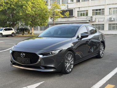 Mazda 3 2022, фото 1