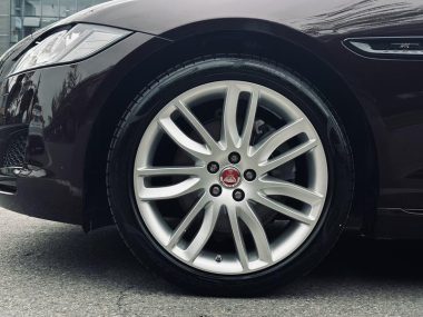 Jaguar XFL 2.0T P200 — фото 4