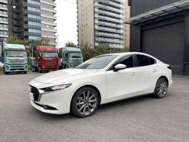Mazda 3 2023, фото 1