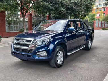 Isuzu RE-MAX 2023, фото 1