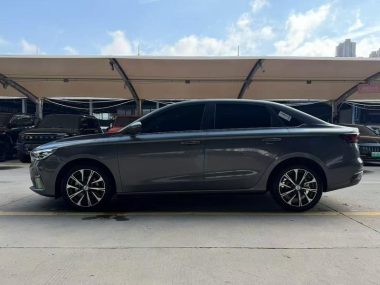 Geely Emgrand 400 1.5L CVT — фото 4