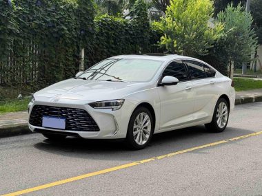 Buick Regal 2024, фото 1