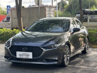 Mazda 3 2022, фото 1