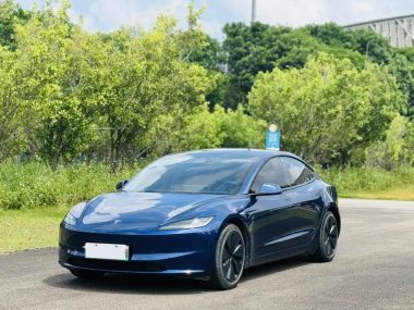 Tesla Model 3 2023, фото 1