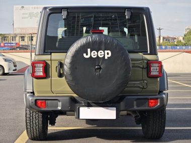 Jeep Wrangler 2.0T 41 — фото 4