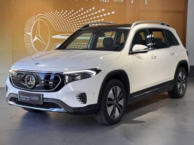 Mercedes-Benz EQB 2023, фото 1