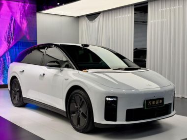 Li Auto i6 2WD Standard Edition — фото 3