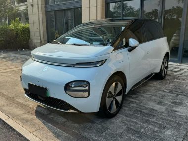 Baojun Yunduo 2024, фото 1