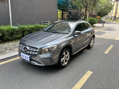 Mercedes-Benz GLA 2018, фото 1