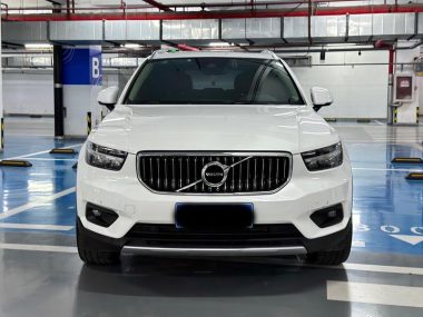 Volvo XC40 T4 4WD Zhiyuan Luxury — фото 2