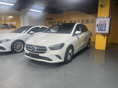 Mercedes-Benz B-Class 2021, фото 1
