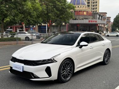 Kia K5 2022, фото 1