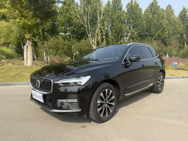 Volvo XC60 2024, фото 1