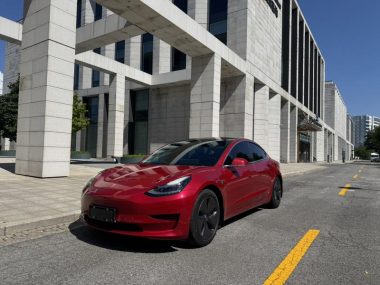 Tesla Model 3 2020, фото 1