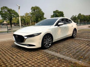 Mazda 3 2021, фото 1