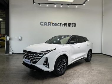 Changan UNI-Z 2025, фото 1