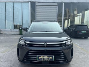 AITO M7 Plus 5-seat RWD — фото 2