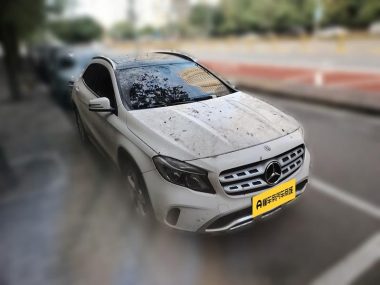 Mercedes-Benz GLA 200 Dynamic — фото 3