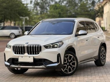 BMW X1 2024, фото 1