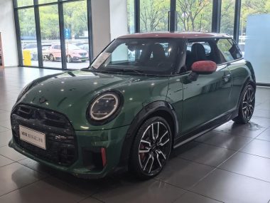 MINI JCW 2025, фото 1