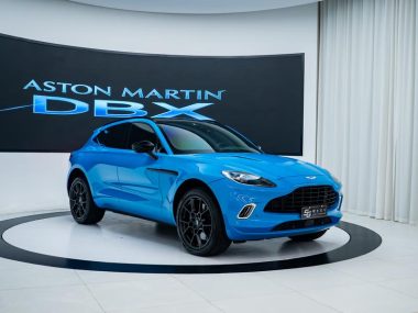 Aston Martin DBX 3.0T STRAIGHT SIX — фото 3