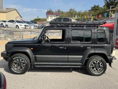 Suzuki Jimny 2025, фото 1