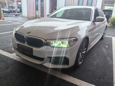 BMW 5-Series 2020, фото 1