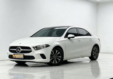 Mercedes-Benz A-Class 2019, фото 1