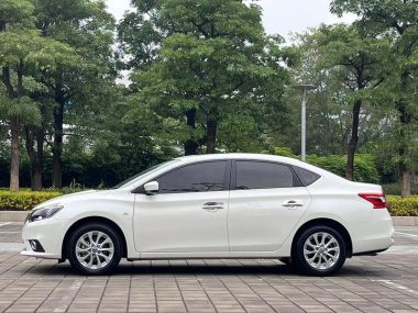 Nissan Sylphy 1.6 XE CVT — фото 2
