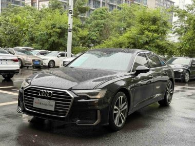 Audi A6L 2019, фото 1