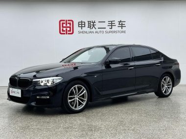 BMW 5-Series 2018, фото 1