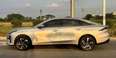 Geely Galaxy L6 1.5 EM-i DHT 140KM — фото 4