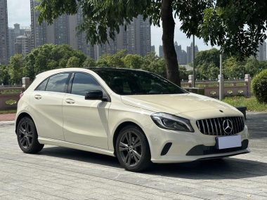 Mercedes-Benz A-Class (Import) A 200 — фото 3